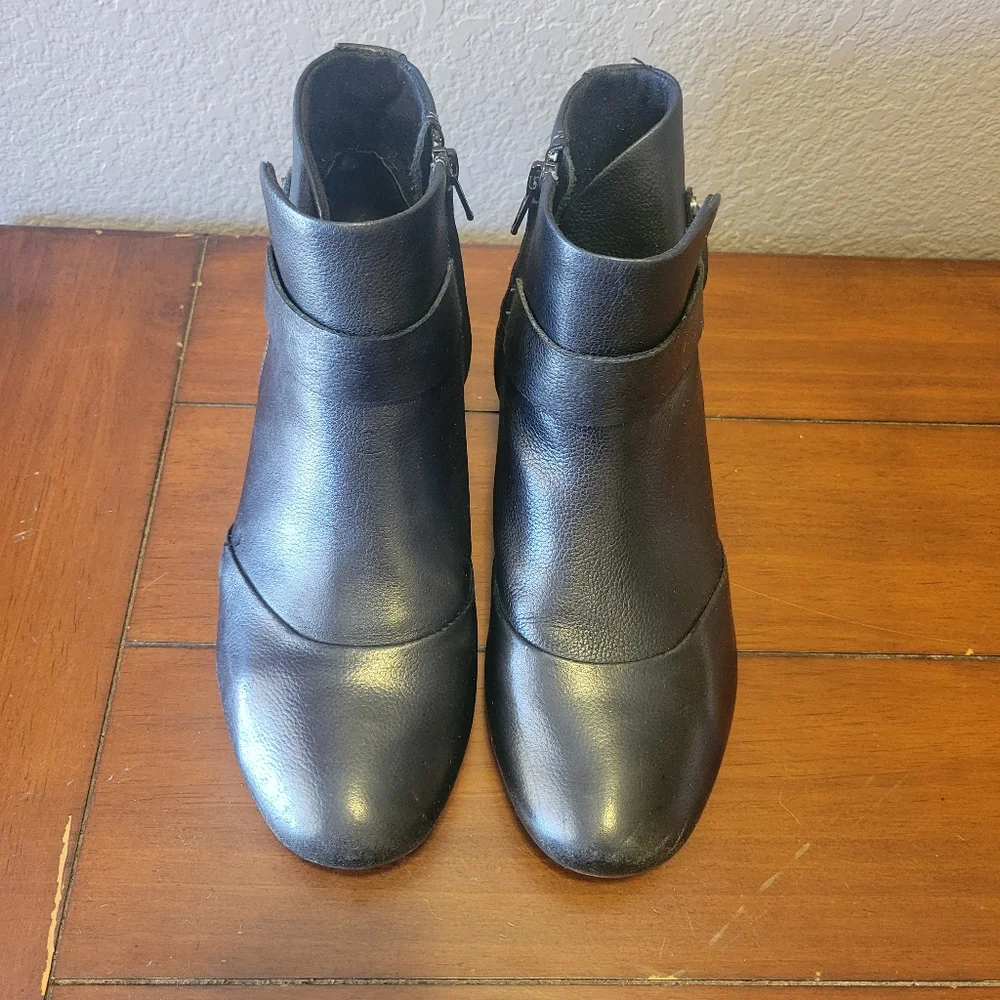 Taos Black Leather Ankle Boots